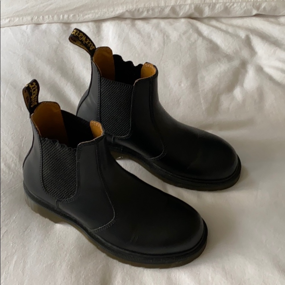 Chelsea doc marten boots!